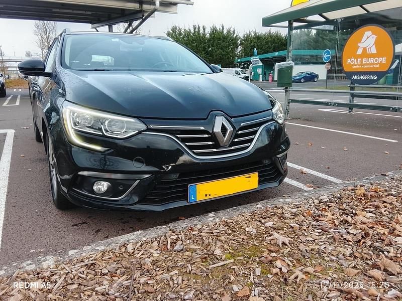 Schwarz Gebraucht 2020 Renault Mégane GrandTour Kombi | 11.600 € (Fairer Preis) - Bild 1/4