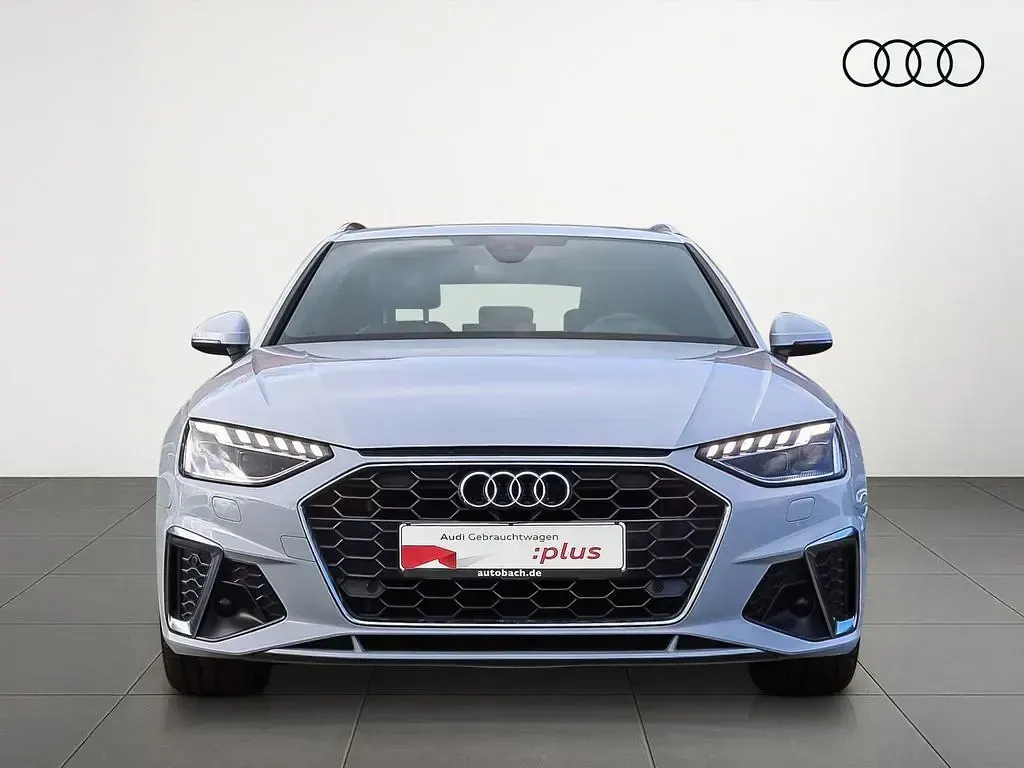 Gebraucht Audi A4 S-Line 204 PS (150 kW) 2022 Gletscherweiß metallic Kombi