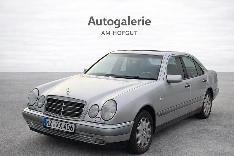 Gebraucht Mercedes E280 Elegance 204 PS (150 kW) 1998 Silber Limousine