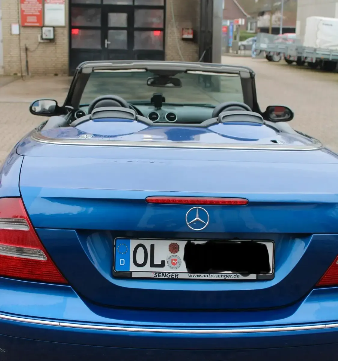 Gebraucht Mercedes CLK240 170 PS (125 kW) 2003 Blau Cabrio