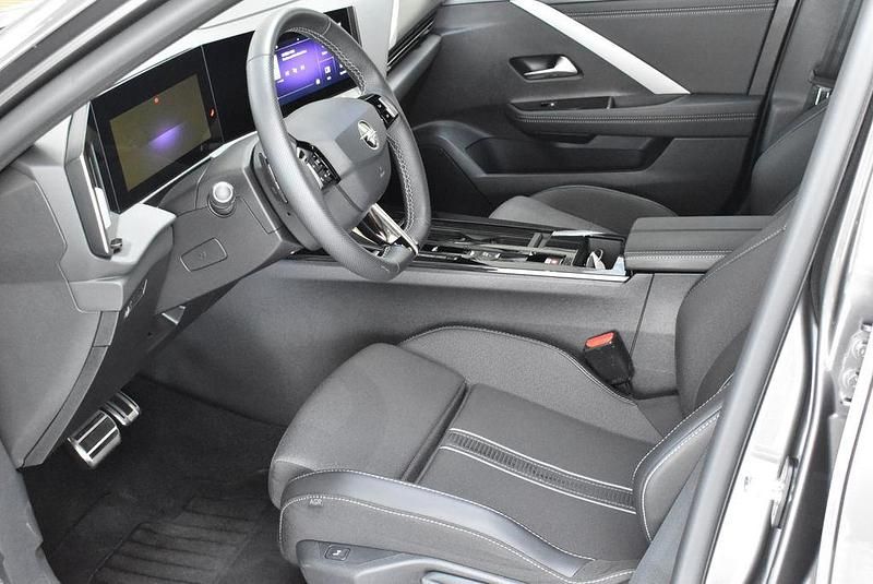 Gebraucht Opel Astra 131 PS (96 kW) 2024 Grau vulkan grau met. Kombi