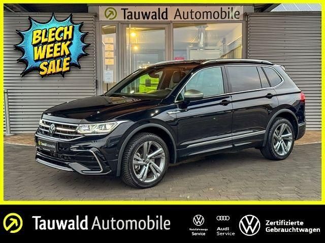 Deep black perleffekt Gebraucht 2024 VW Tiguan Allspace R-line SUV | 41.390 € (Fairer Preis) - Bild 1/4