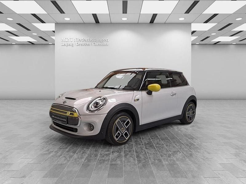 Weiß Gebraucht 2020 Mini Cooper SE Kleinwagen | 18.408 € (Etwas zu teuer) - Bild 1/4