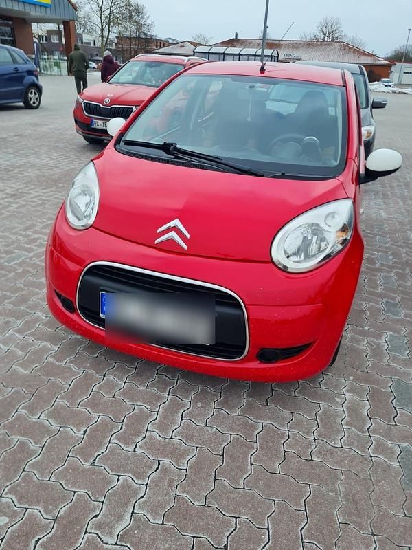 Gebraucht Citroën C1 SELECTION 68 PS (50 kW) 2011 Rot Kleinwagen