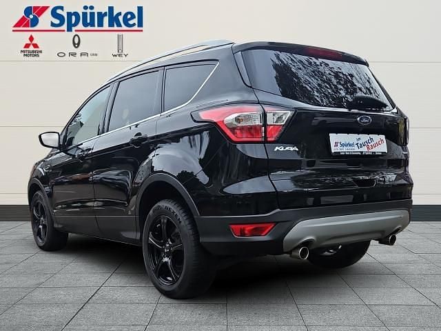 Gebraucht Ford Kuga Titanium 150 PS (110 kW) 2018 Schwarz SUV