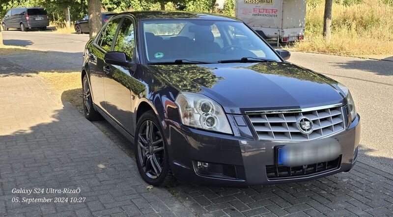 Grau Gebraucht 2007 Cadillac BLS Limousine | 6.750 € - Bild 1/4