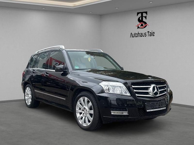 Gebraucht Mercedes GLK200 143 PS (105 kW) 2011 Schwarz SUV