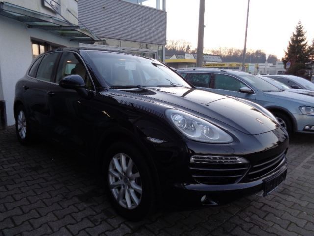 Gebraucht Porsche Cayenne 245 PS (180 kW) 2011 Schwarz metallic SUV