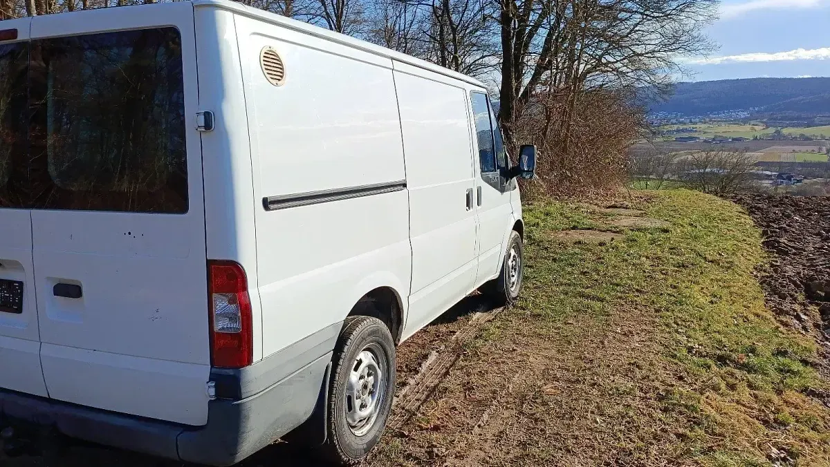 Gebraucht Ford Transit 101 PS (74 kW) 2008 Weiß Van / Kleinbus