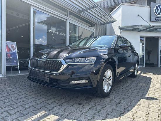 Schwarzmagic perleffekt Gebraucht 2020 Skoda Octavia First Edition Kombi | 17.970 € (Etwas zu teuer) - Bild 1/4