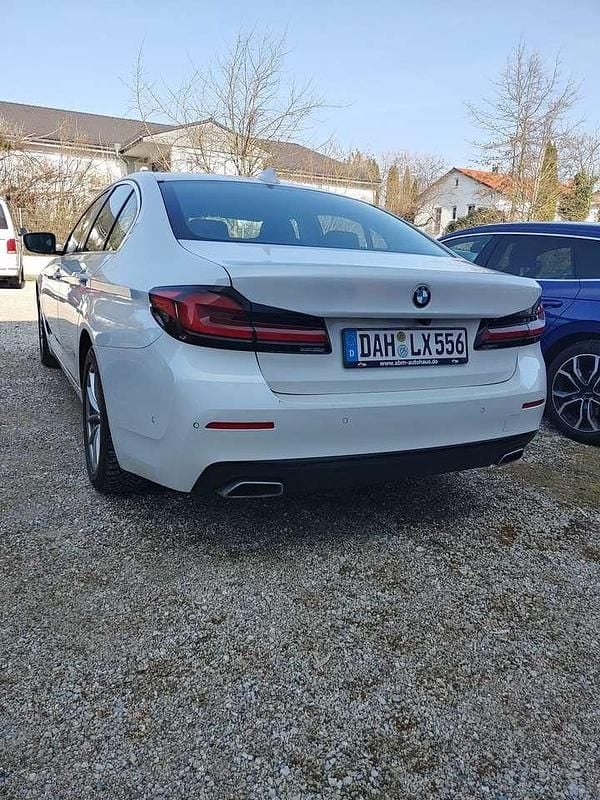 Gebraucht BMW 530 286 PS (210 kW) 2021 Weiß Limousine