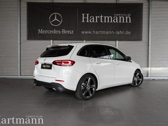 Gebraucht 2022 Mercedes B200 Van / Kleinbus | 25.990 € (Fairer Preis) - Bild 1/4