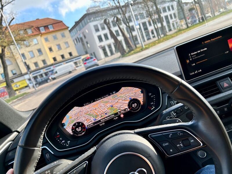 Schwarz Gebraucht 2017 Audi A4 Sport Kombi | 18.000 € (Guter Preis) - Bild 1/4