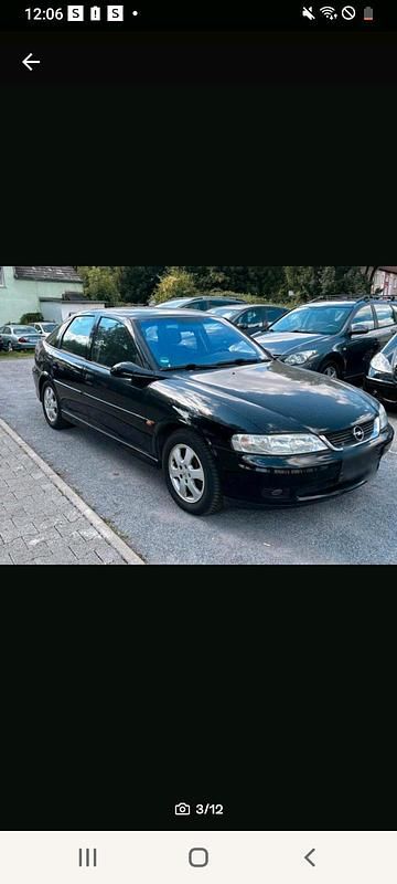 Schwarz Gebraucht 2001 Opel Vectra Limousine | 1.250 € (Fairer Preis) - Bild 1/4