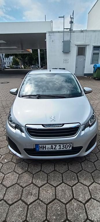 Silber Gebraucht 2017 Peugeot 108 Style Kleinwagen | 6.300 € (Guter Preis) - Bild 1/4
