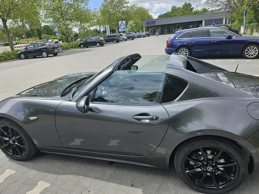 Używany Mazda MX5 Exclusive-Line 160 KM (117 kW) 2017 Szary Kabriolet