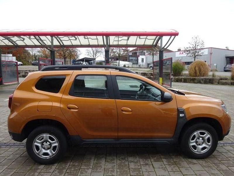 Orange Gebraucht 2018 Dacia Duster Comfort SUV | 12.680 € (Teuer) - Bild 1/4