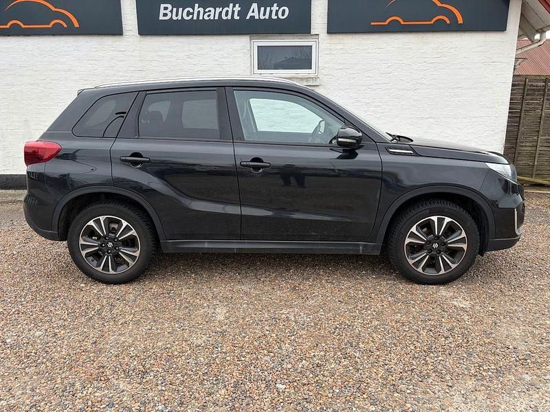 Gebraucht Suzuki Vitara Adventure 129 PS (94 kW) 2020 Schwarz SUV