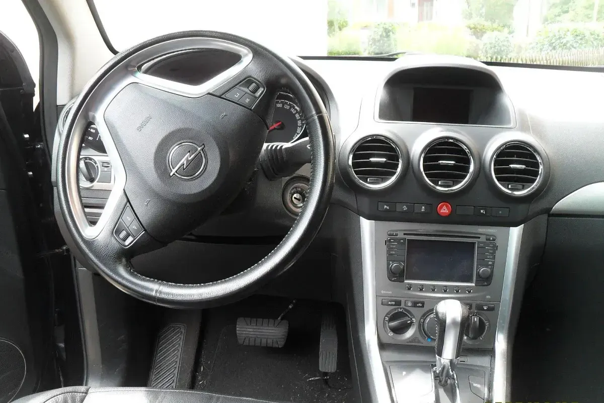 Gebraucht Opel Antara Cosmo 184 PS (135 kW) 2012 Schwarz SUV