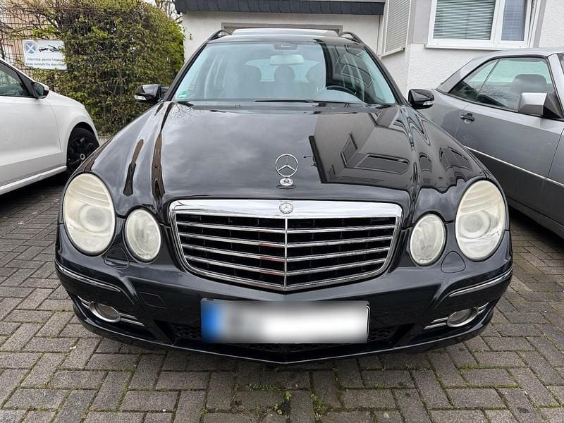 Gebraucht Mercedes E200 Avantgarde 184 PS (135 kW) 2006 Schwarz Kombi