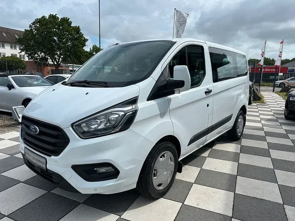 Gebraucht Ford Transit 105 PS (77 kW) 2018 Weiß Van / Kleinbus