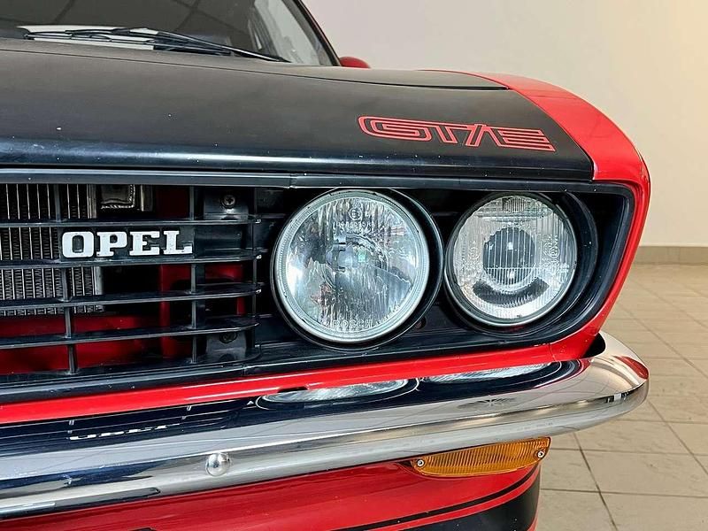 Gebraucht Opel Manta 105 PS (77 kW) 1983 Rot Coupé