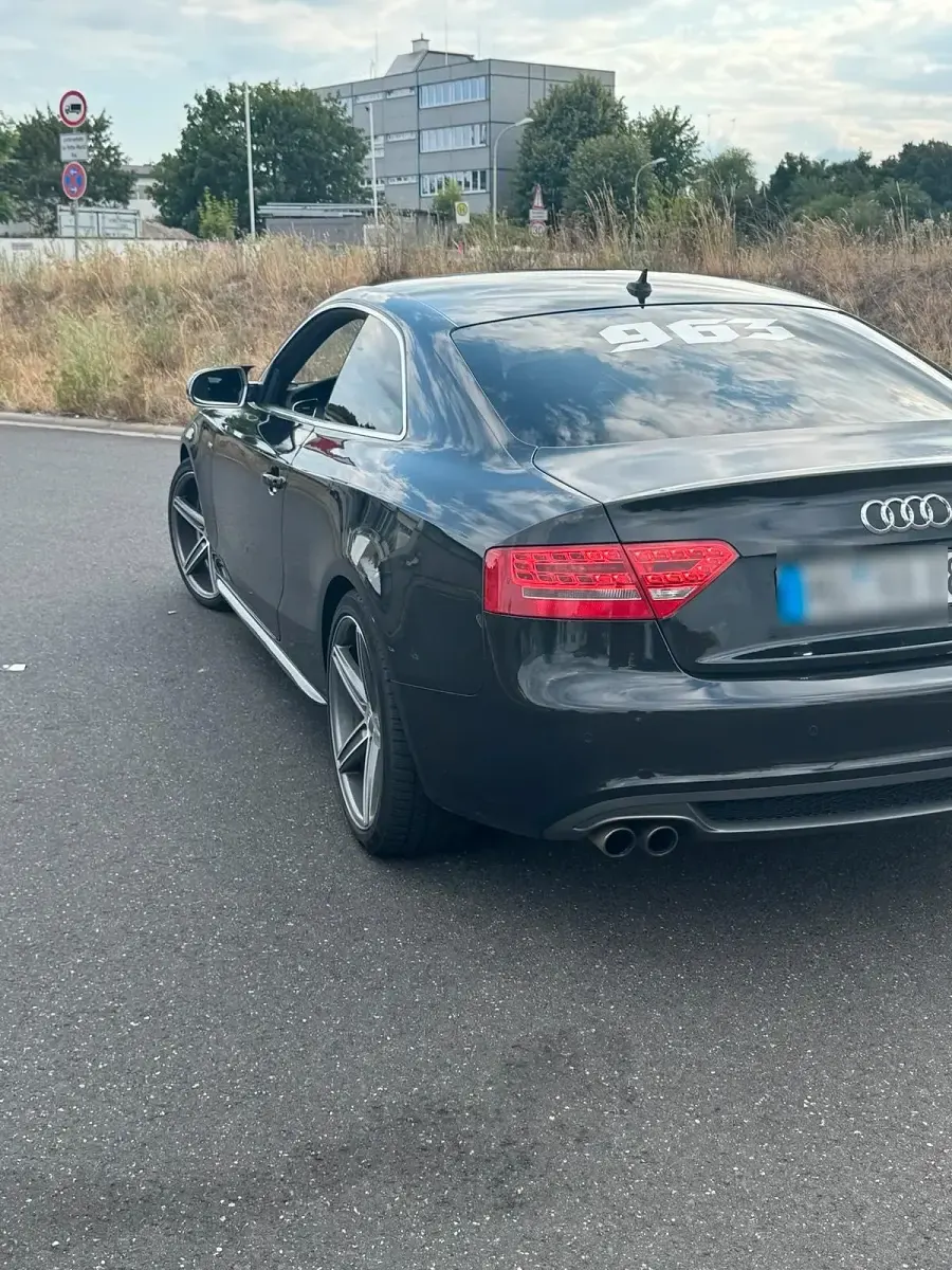 Gebraucht Audi A5 S-Line 180 PS (132 kW) 2011 Schwarz Coupé