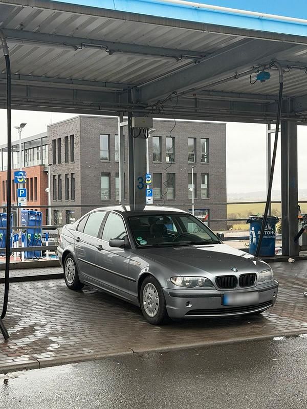 Gebraucht BMW 318 143 PS (105 kW) 2001 Silber Limousine