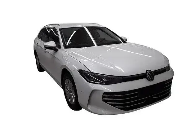 Second-hand VW Passat Elegance 150 CP (110 kW) 2025 Alb Break