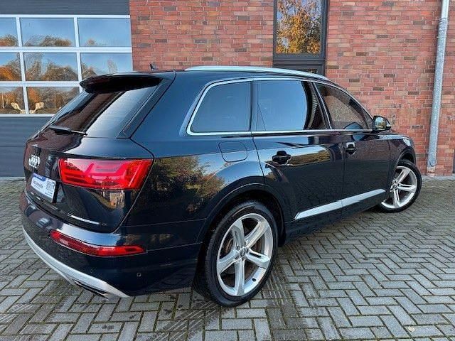 Gebraucht Audi Q7 Sport 272 PS (200 kW) 2017 Blau SUV