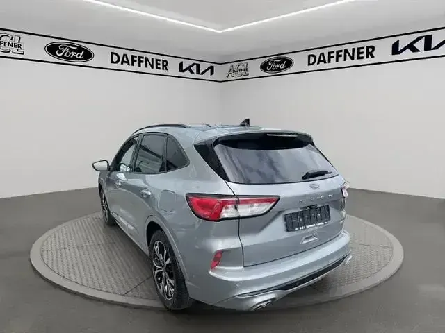 Gebraucht Ford Kuga ST-Line X 150 PS (110 kW) 2021 Solarsilber SUV