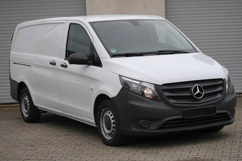 Gebraucht Mercedes Vito 102 PS (75 kW) 2020 Weiß Van