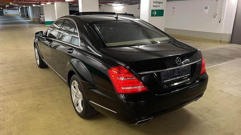Schwarz Gebraucht 2012 Mercedes S500 Limousine | 14.900 € (Superpreis) - Bild 1/4