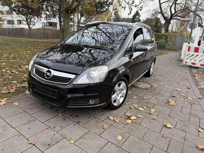Saphirschwarz mi2 Gebraucht 2006 Opel Zafira Sport Van / Kleinbus | 2.499 € (Etwas zu teuer) - Bild 1/4