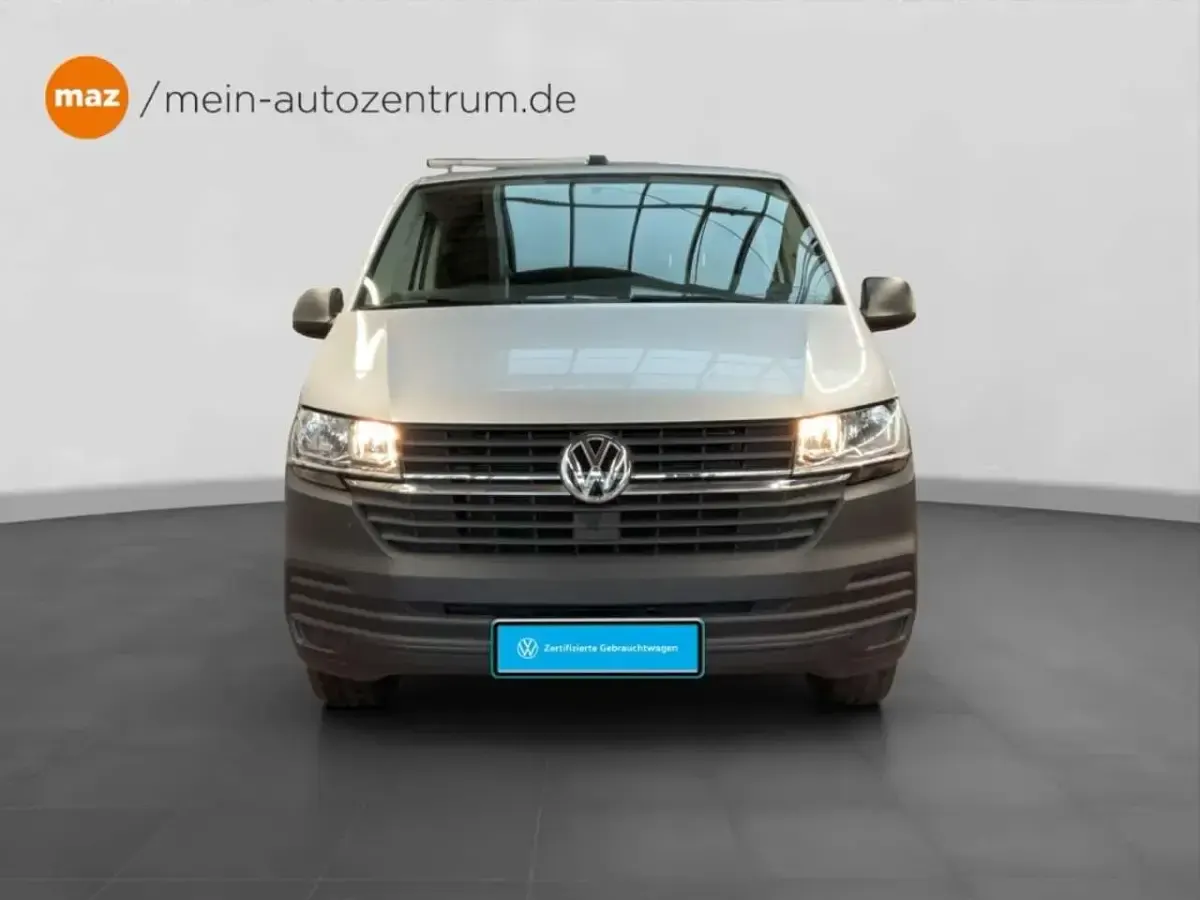 Gebraucht VW T6.1 110 PS (80 kW) 2022 Reflexsilber metallic Van