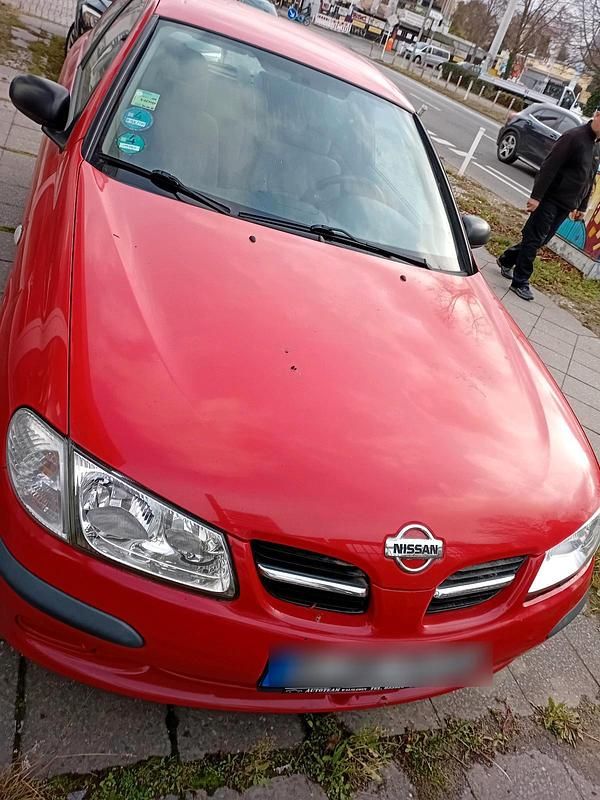 Rot Gebraucht 2000 Nissan Almera Kleinwagen | 600 € - Bild 1/4