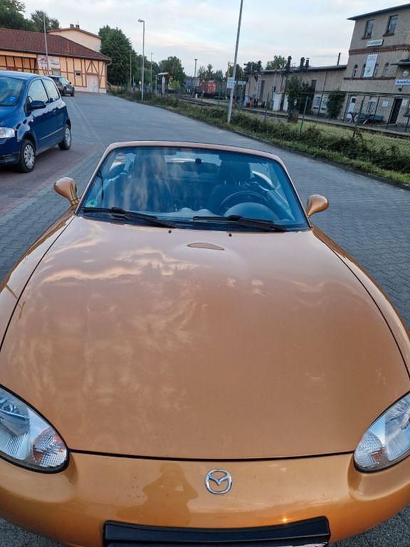 Gebraucht Mazda MX5 110 PS (80 kW) 1998 Gold Cabrio