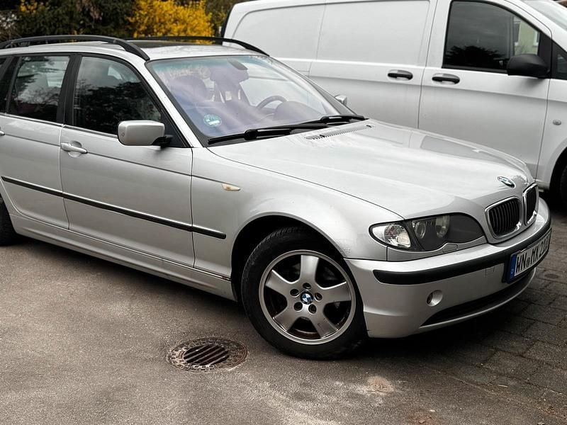Gebraucht BMW 318 143 PS (105 kW) 2004 Silber Kombi