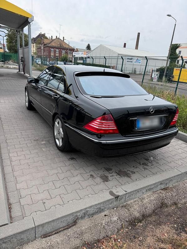 Gebraucht Mercedes S500 299 PS (219 kW) 2002 Schwarz Limousine
