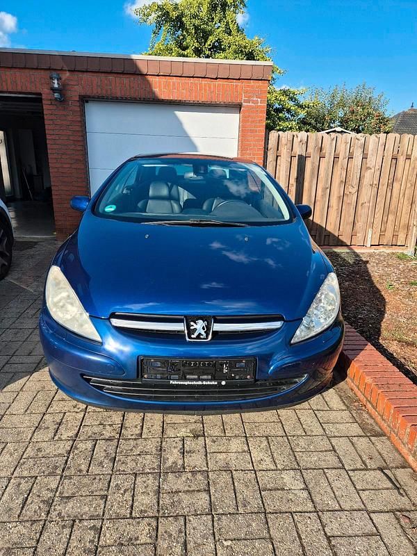 Blau Gebraucht 2005 Peugeot 307 CC Cabrio | 900 € (Superpreis) - Bild 1/3
