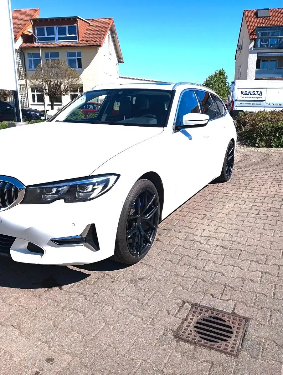 Gebraucht BMW 320 Luxury Line 201 PS (147 kW) 2020 Weiß Kombi