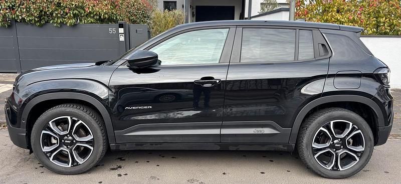 Gebraucht Jeep Avenger 114 kW (156 PS) 2023 Schwarz SUV