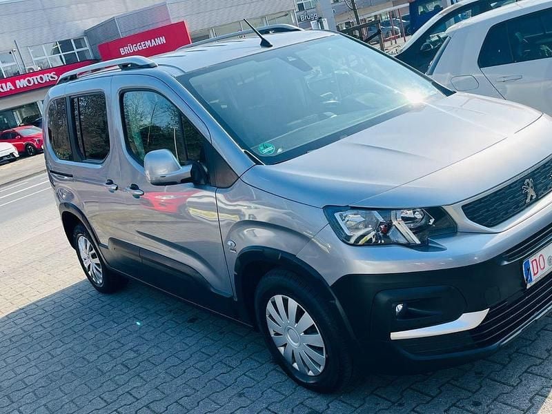 Gebraucht Peugeot Rifter Active 110 PS (80 kW) 2020 Grau Van / Kleinbus