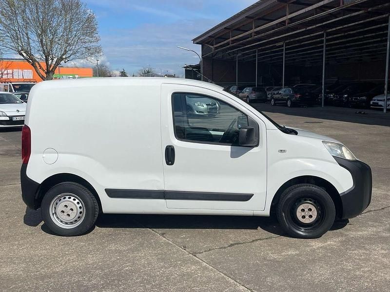 Gebraucht Peugeot Bipper Basis 68 PS (50 kW) 2009 Weiß Van / Kleinbus