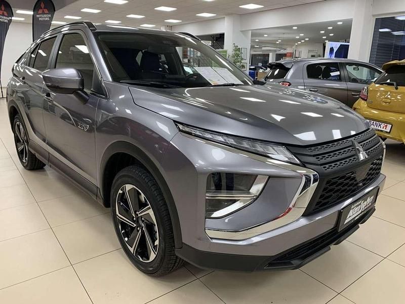 Grau Gebraucht 2022 Mitsubishi Eclipse Basis SUV | 20.990 € (Superpreis) - Bild 1/4