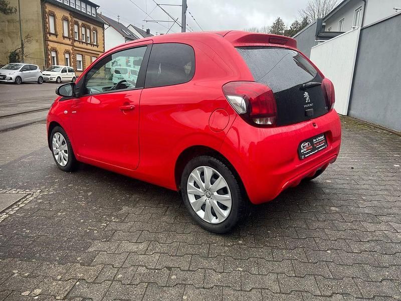 Gebraucht Peugeot 108 Style 72 PS (52 kW) 2021 Rot Kleinwagen