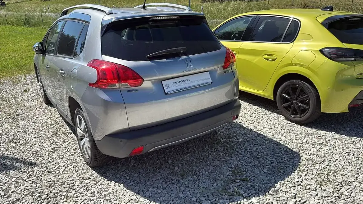 Gebraucht Peugeot 2008 Style 82 PS (60 kW) 2016 Artense SUV