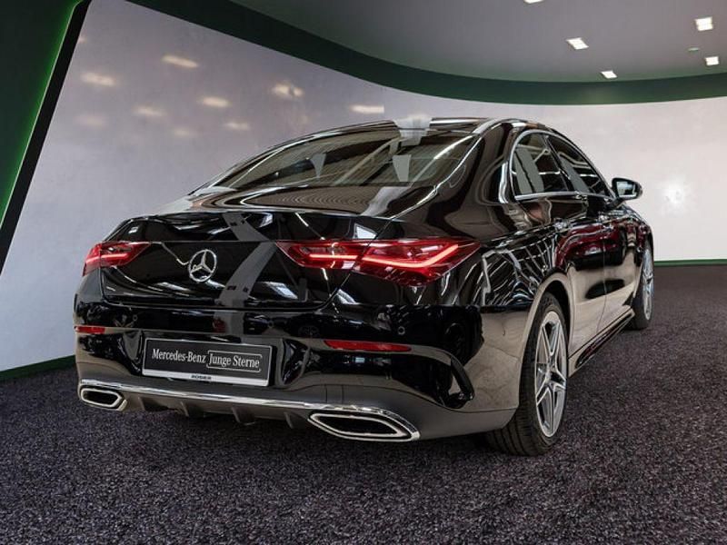 Gebraucht Mercedes CLA220 Premium 190 PS (139 kW) 2024 Schwarz Limousine