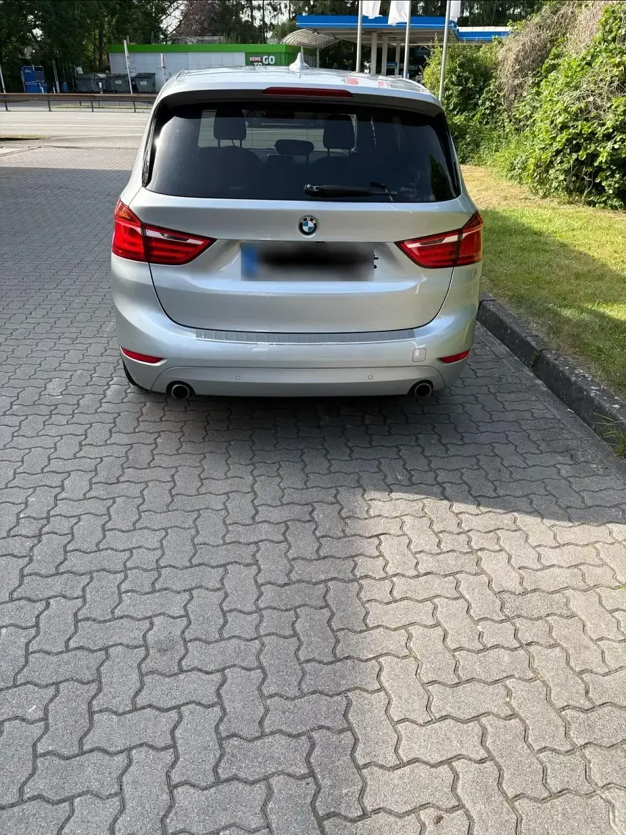 Gebraucht BMW 220 190 PS (139 kW) 2017 Silber Van / Kleinbus