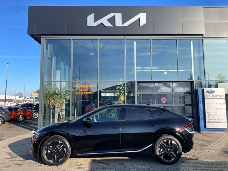 Schwarz Neu 2024 Kia EV6 SUV | 53.990 € (Teuer) - Bild 1/4
